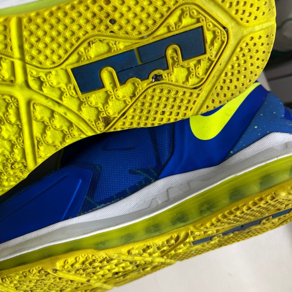 LeBron James Nike Men Blue and Yellow Sneakers with Padded Ankle Support - Picture 11 of 13